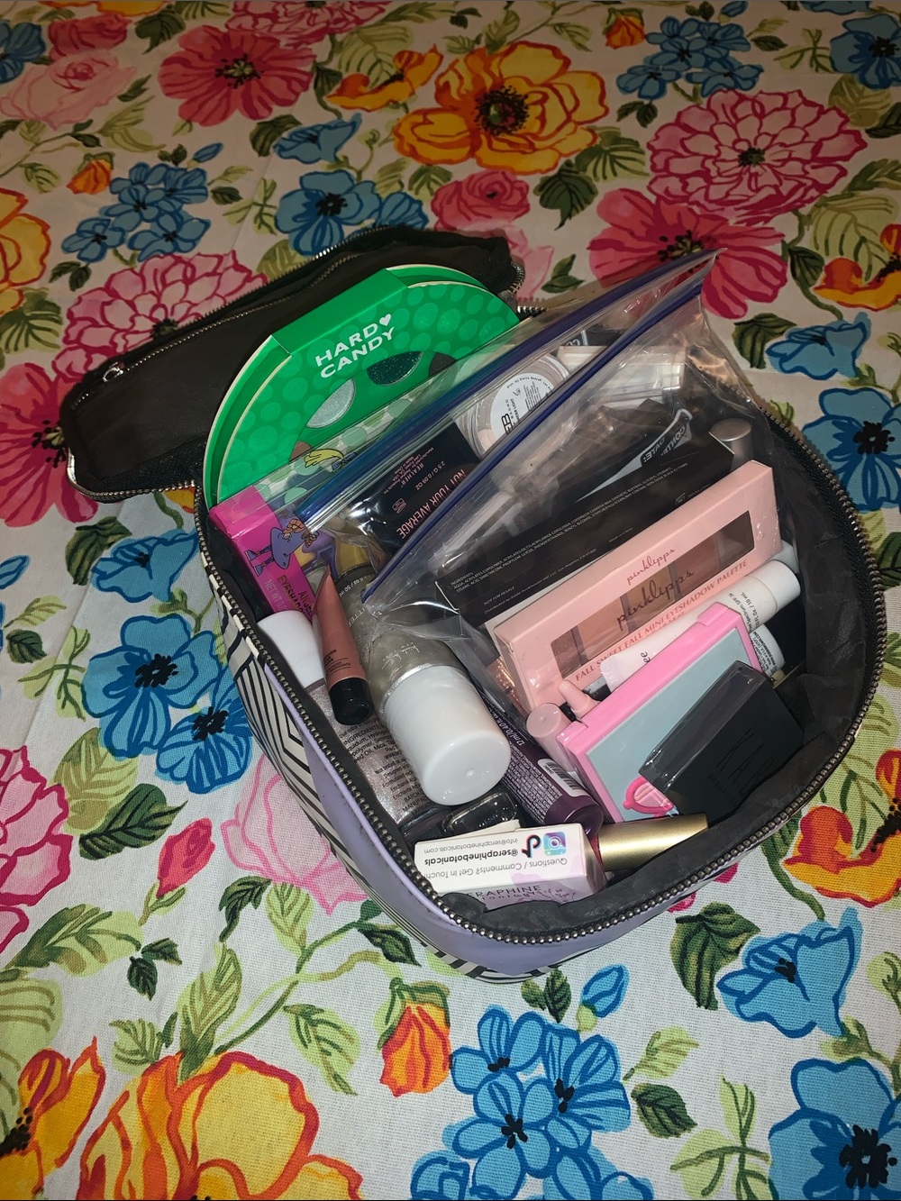 Makeup Lot - Picture 2 of 2